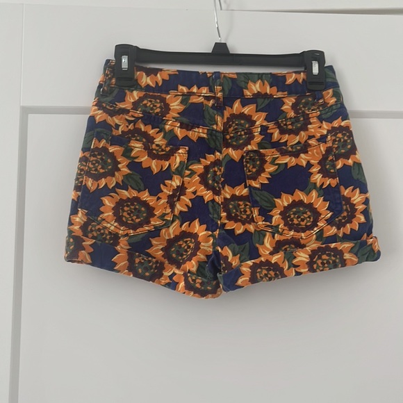 DONATED - Picture 2 of 6